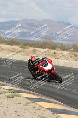 media/May-05-2025-Moto Forza (Mon) [[3c1838c5e5]]/2-B Group/Session 2 (Turn 7 Inside)/